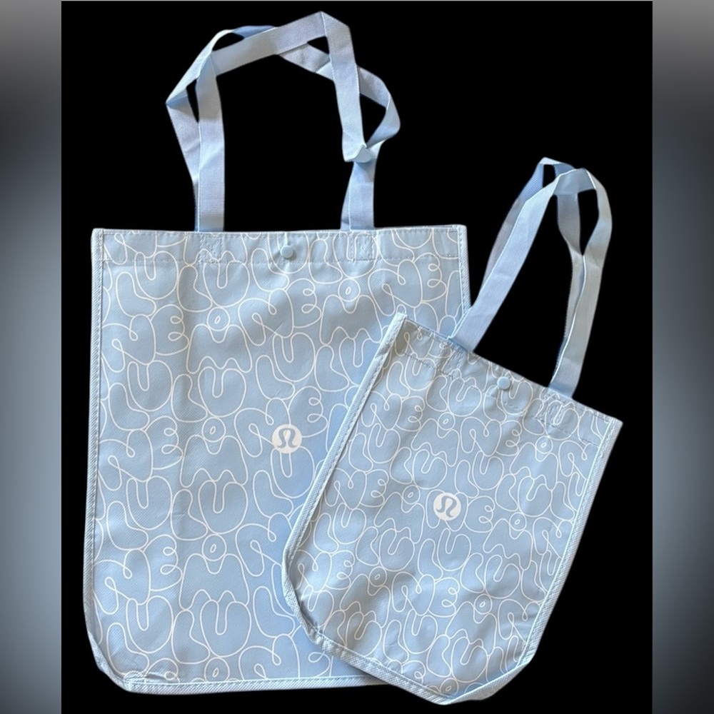 Brand New lululemon Daydream Blue
Set of 2
large & small shopper
